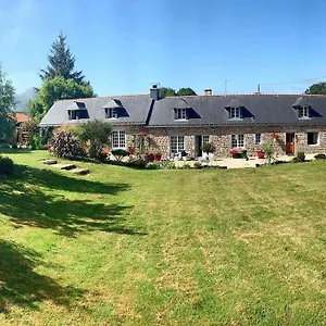 Hébergement de vacances L'évidence Saint-Caradec-Tregomel